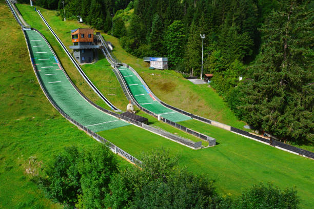 tirol experience - hahnenkamm imagens e fotografias de stock