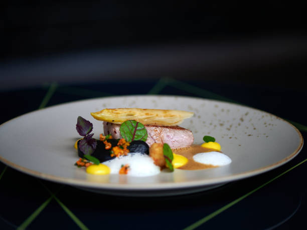 istock Fine Dining Gourmet Restaurant Essen 1311697546
