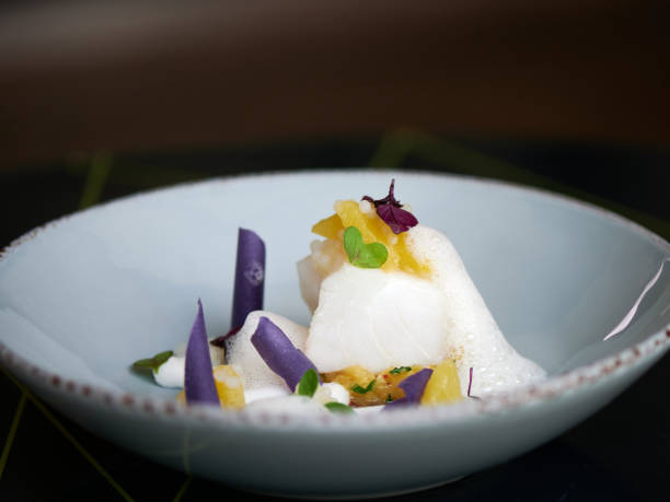 istock Fine Dining Gourmet Restaurant Essen 1311698126