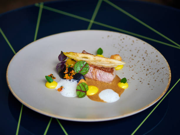 istock Fine Dining Gourmet Restaurant Essen 1311698147