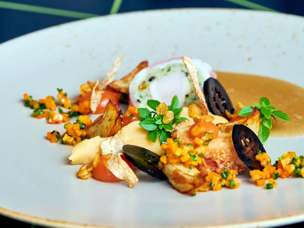 istock Fine Dining Gourmet Restaurant Essen 1311698175