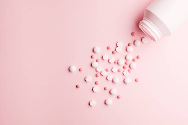 medizinpillen - pink pill stock-fotos und bilder
