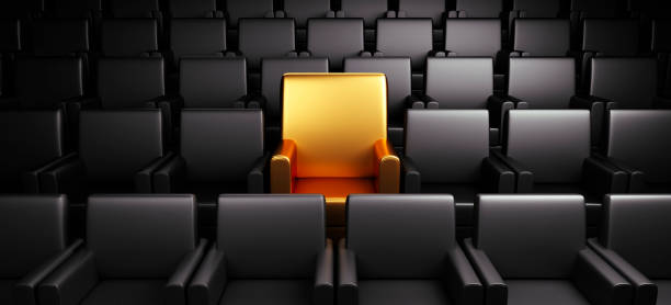 spezieller goldener sitz im kino - private cinema stock-fotos und bilder