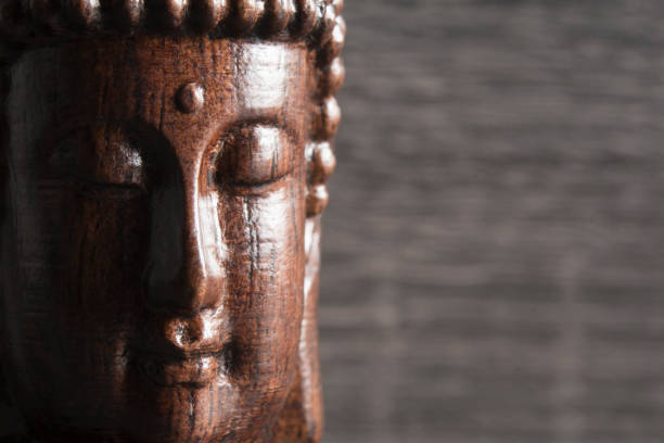 drewniana rzeźba buddy, z bliska - ganesh festival zdjęcia i obrazy z banku zdjęć