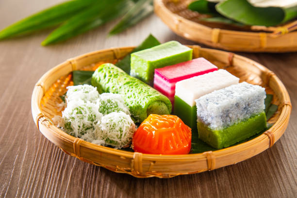 マレーシアの人気の甘いデザートまたは単にクイとして知られています - malaysia ストックフォトと画像