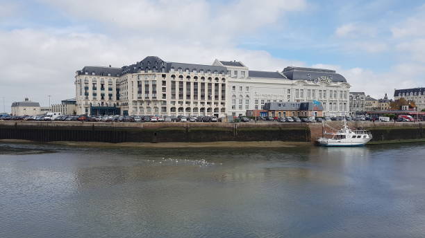 istock Deauville Trouville 1311937148