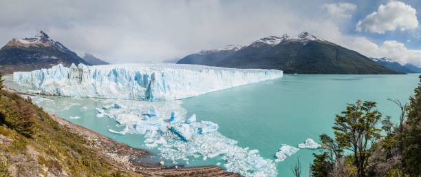 istock Perito Moreno glacier, Argentina 1311950409