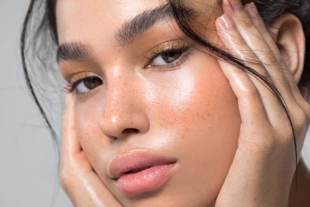 istock Young woman beauty portrait 1312113063