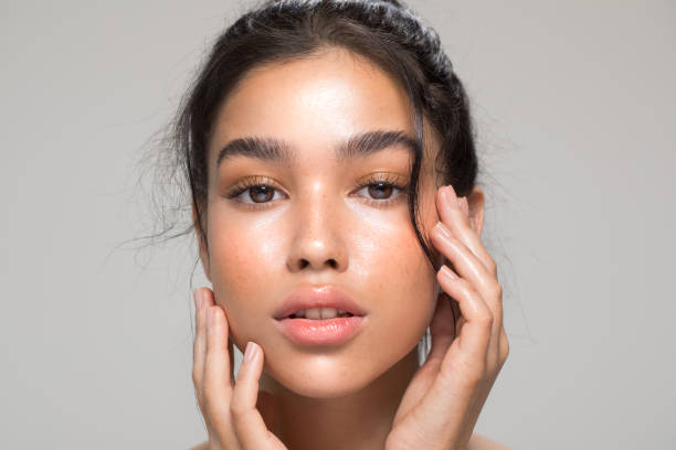 istock Young woman beauty portrait 1312113099
