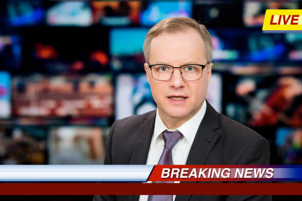 istock An anchorman reporting live breaking news 1312247375