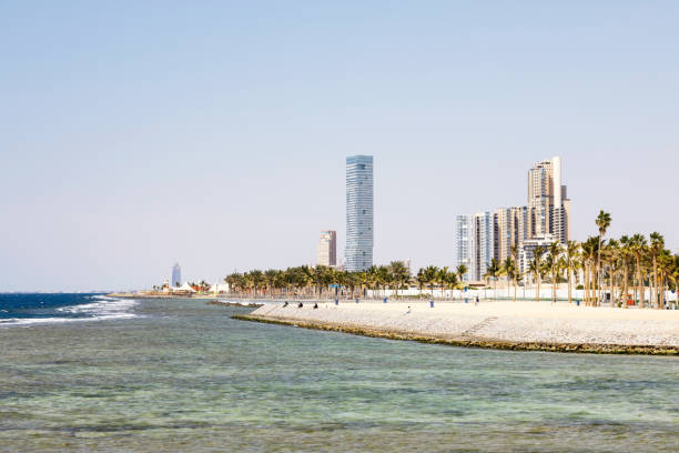 skyline on the corniche, promenade on the shores of the red sea in downtown jeddah, saudi arabia - jiddah imagens e fotografias de stock