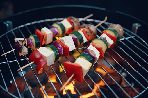 Roasting Vegan Skewers with Tofu, Bell Pepper, Zucchini and Onions