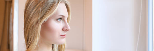 istock Girl beauty salon before procedure permanent makeup 1312366751