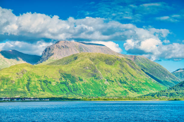 ben nevis e loch eil scozia - ben nevis nevis ben loch foto e immagini stock