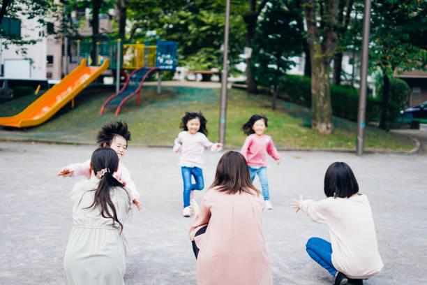 istock Children running with their mothers 1312429925