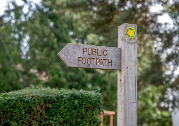 istock Public Footpath Wooden Sign 1312473437
