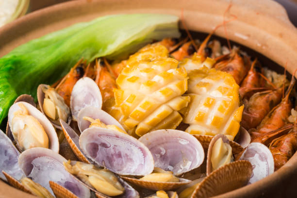 istock Cantonese style seafood rice pot 1312486669