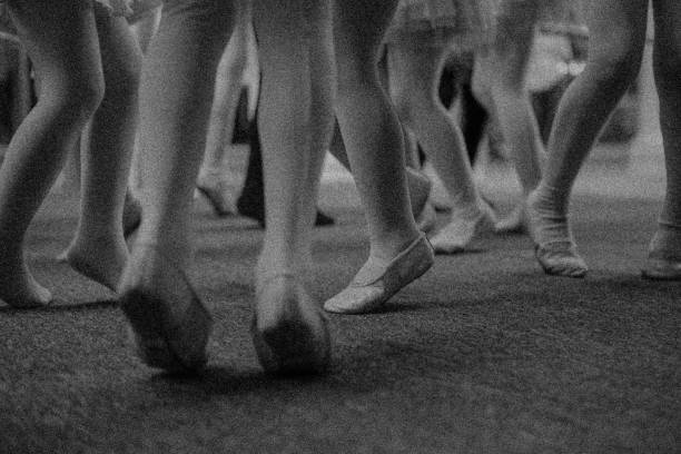 piedi minuscoli - scuola di danza classica foto e immagini stock