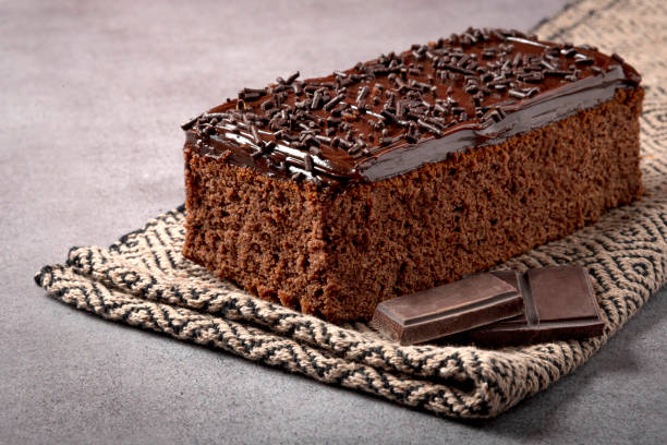 Chocolate cake Delicious chocolate cake for breakfast chocolate cake stock pictures, royalty-free photos & images