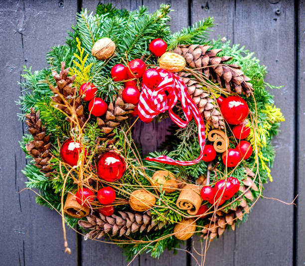 istock old wreath at a door 1312506379