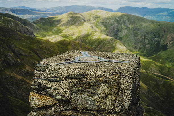 vecchio coniston - old man of coniston foto e immagini stock