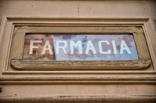 Old sign of an Italian pharmacy farmacia Old vintage sign of an Italian pharmacy farmacia stock pictures, royalty-free photos & images