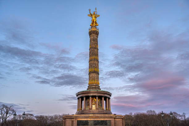 istock The famous Victory Column in the Tiergarten after sunset 1312738037