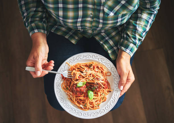 Delicious Roasted Meatballs with Spaghetti and Tomato Sauce