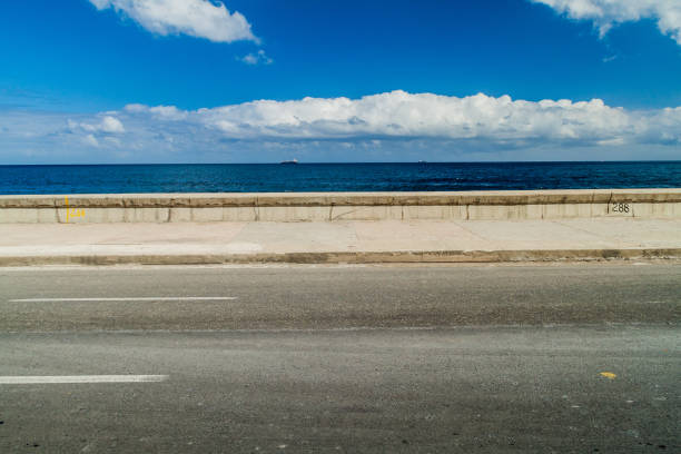 istock Famous seaside drive Malecon in Havana, Cub 1312888938