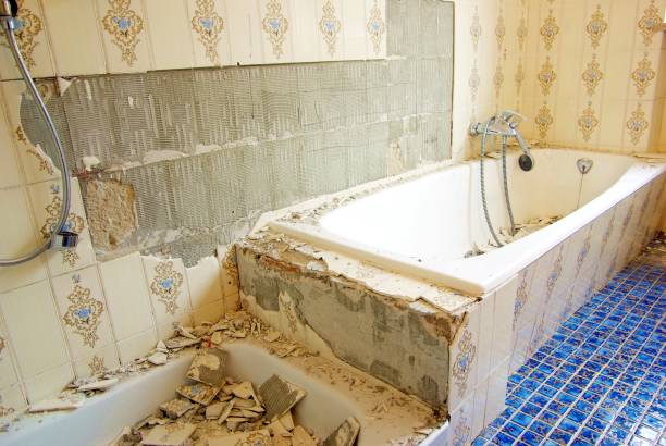 Old bathtub bathroom renovation