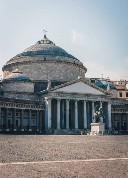 церковь сан-франческо ди паола пьяцца-дель-плебисито, неаполь - piazza del plebiscito стоковые фото и изображения