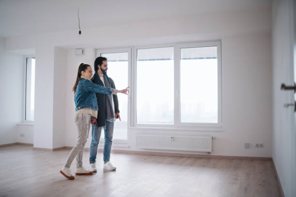 istock Young couple moving in new flat, new home and relocation concept. 1313078831