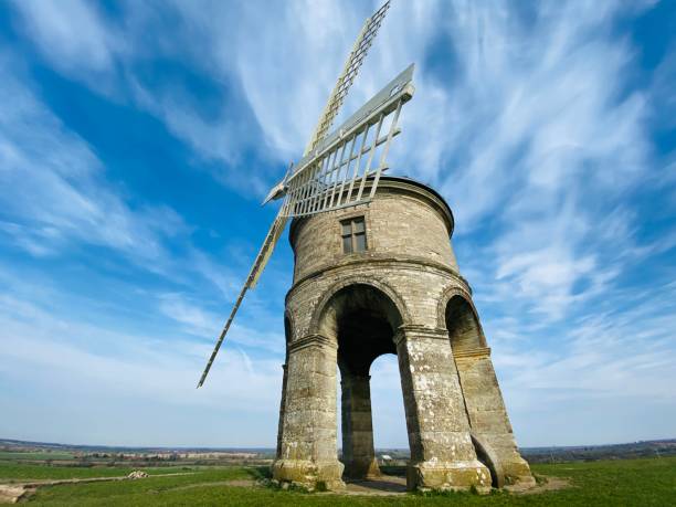 istock Chesterton windmill leamington spa England 1313100968