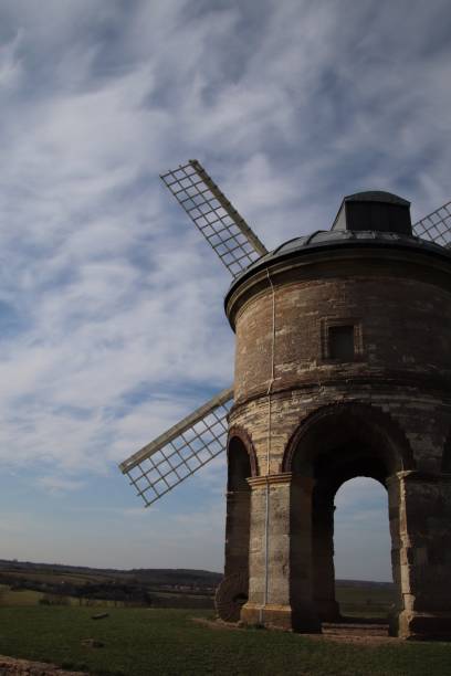 istock Chesterton windmill leamington spa England 1313101036