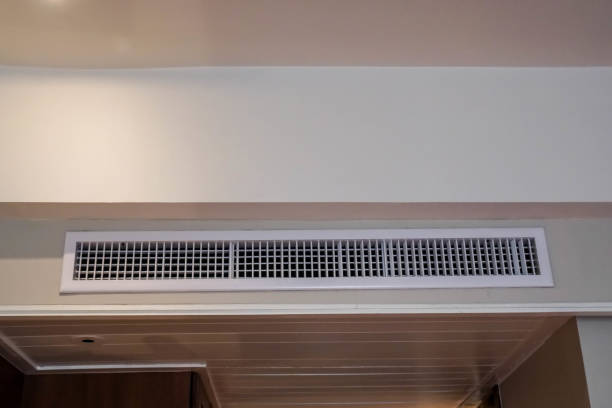A round vent with a white circle in the middle
