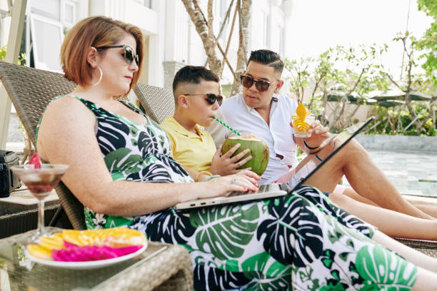 istock Family on vacation 1313220420