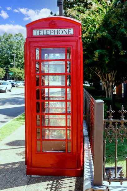 A British Red Telephone box in Oxford Mississippi, USA A British Red Telephone box in Oxford Mississippi, USA 1926 stock pictures, royalty-free photos & images