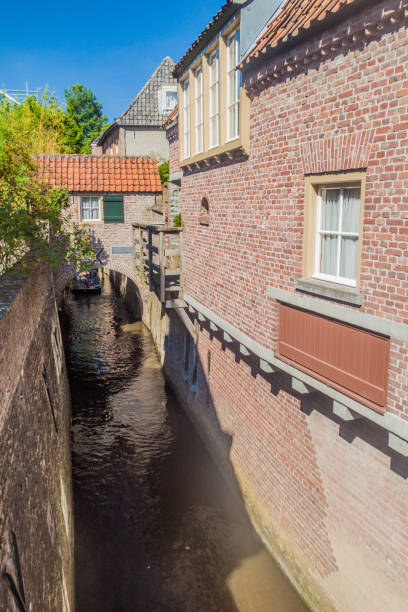 istock Old houses and a canal in Den Bosch, Netherlan 1313373432