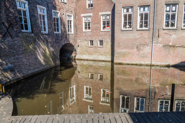 istock Old houses and a canal in Den Bosch, Netherlan 1313373447