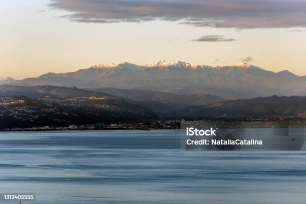 Snowy Mountains View From Wellington New Zealand Stock Photo - Download Image Now - Lower Hutt, Winter, New Zealand