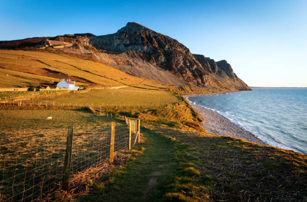 North Wales coastline Farm, mountains and sea on the Lleyn Peninsula, North Wales snowdonia national park stock pictures, royalty-free photos & images