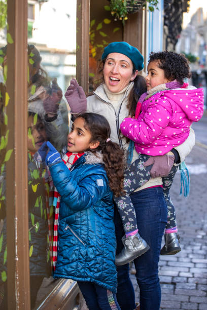 istock Window Shopping With Mum 1313429891
