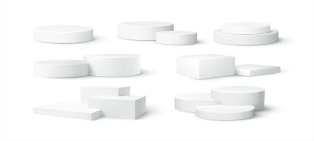 набор реалистичных белых пустых продукт �подиум сцены изолированы на белом фоне. иллюстрация вектора - pedestal stock illustrations