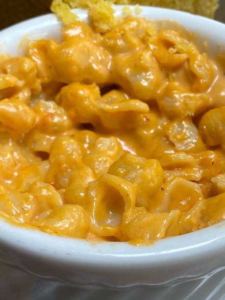 istock Macaroni and Cheese in White Ceramic Bowl 1313475472