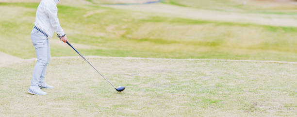 istock Japanese senior woman play golf 1313486586