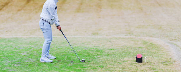 istock Japanese senior woman play golf 1313486596