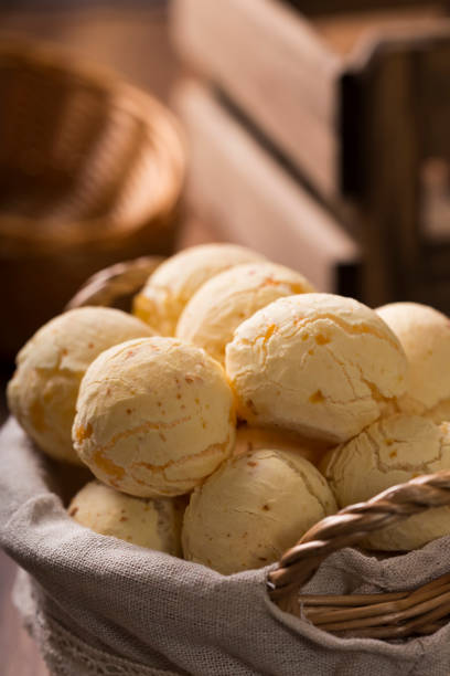 Cheese bread, traditional brazilian snack. (Cheese bread)