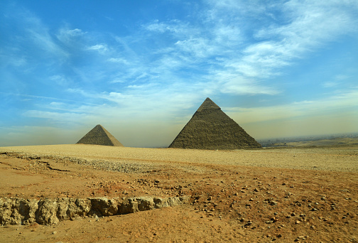 Travel at the great Pyramids of Giza