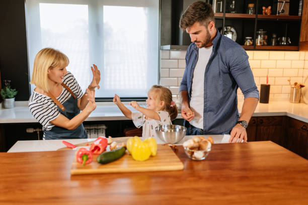 istock Family fun at the kitchen 1313534088