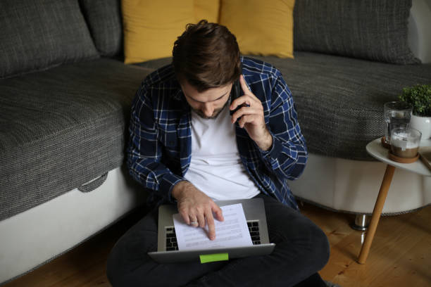 istock Online banking will help me to resolve financial problems stock photo 1313551845